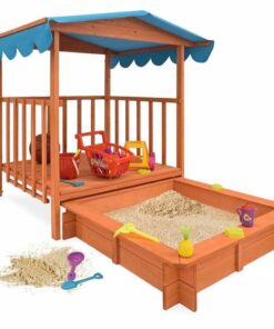 Fa játszóház homokozóval és árnyékoló tetővel